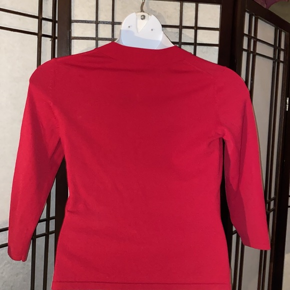 Red shell sweater - Picture 2 of 3